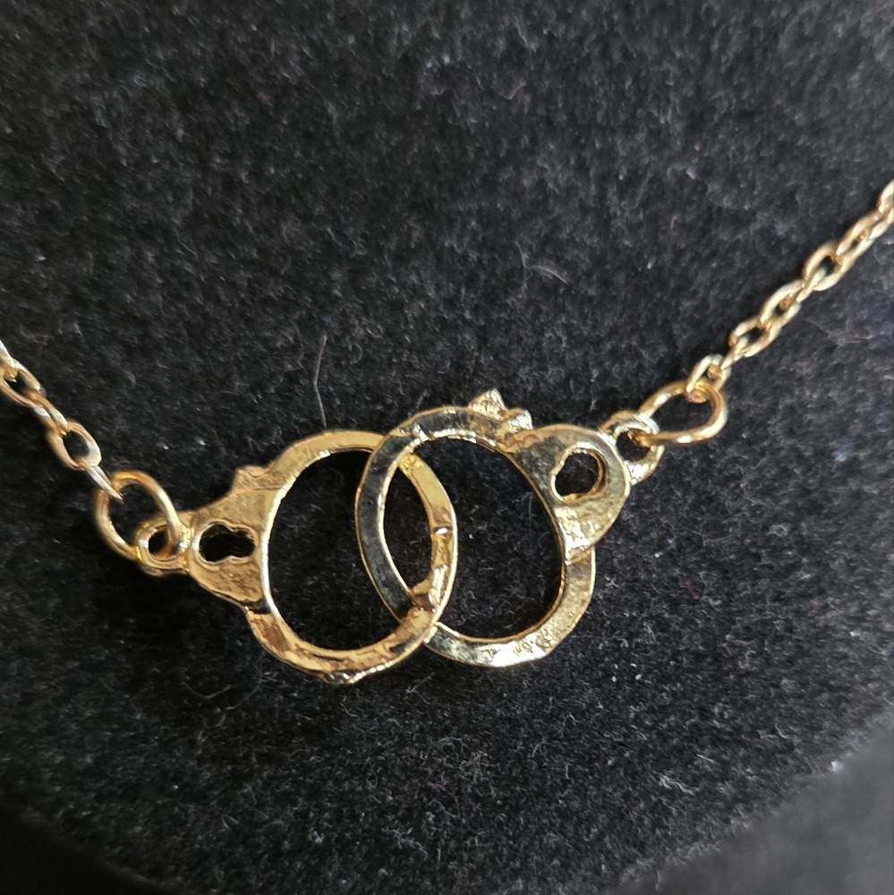 Gold Plated Interlocking Handcuff Fun Bracelet - Picture 3 of 4